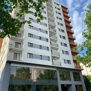https://97-rent-house.bucharesthotelsnow.com