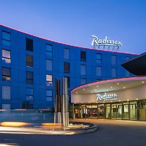 Radisson Zurich Airport فندق